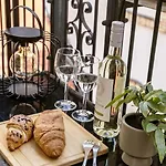 Apartamento Relaxing Spacious Balcony Super Near Opera