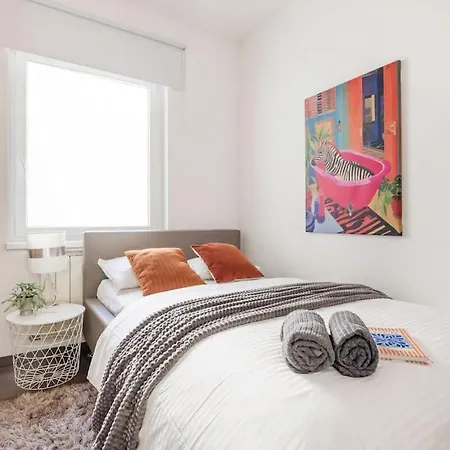 Relaxing Spacious Balcony Super Near Opera *