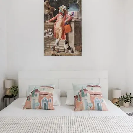 Daire Relaxing Spacious Balcony Super Near Opera Budapeşte