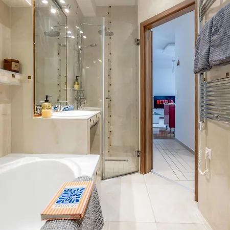 아파트 Relaxing Spacious Balcony Super Near Opera