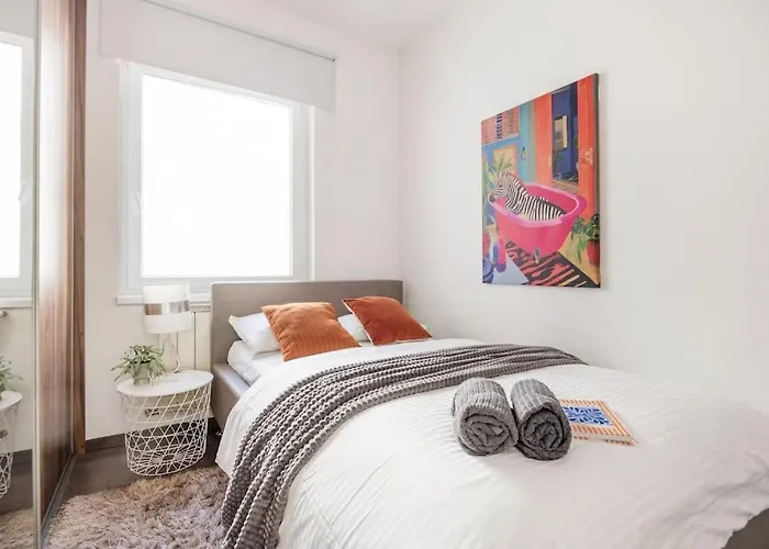 Relaxing Spacious Balcony Super Near Opera *