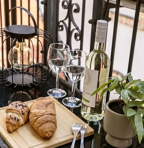 Apartament Relaxing Spacious Balcony Super Near Opera