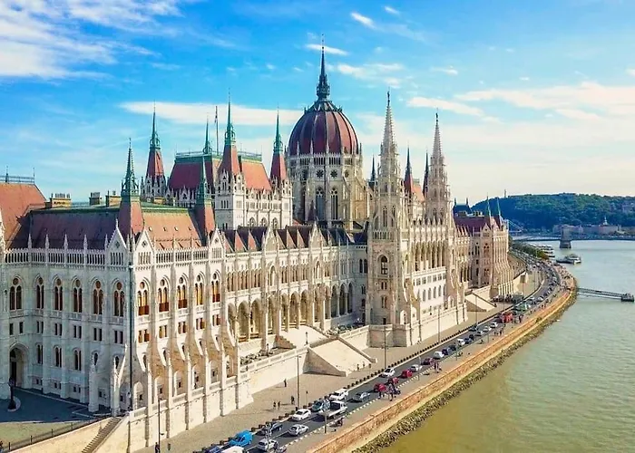 Relaxing Spacious Balcony Super Near Opera * Budapesta